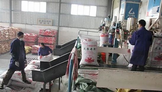 飼料廠車間腥臭味擾民，就用Dejing的凈飼料廠專用除臭劑.jpg